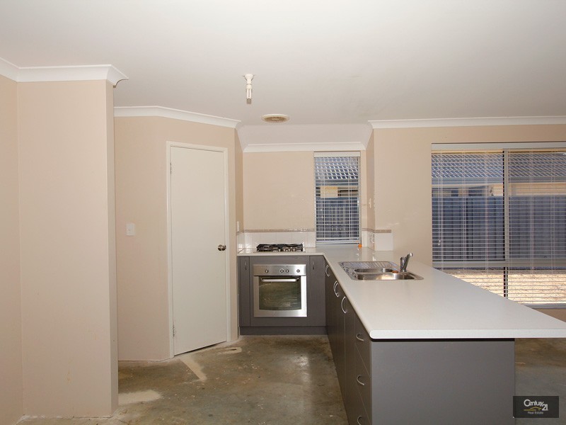 16 Portwine Avenue, Byford WA 6122