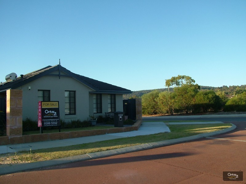 27 Peppies Crescent, Byford WA 6122