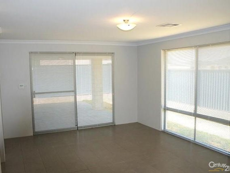 19 Blackberry Ramble, Byford WA 6122