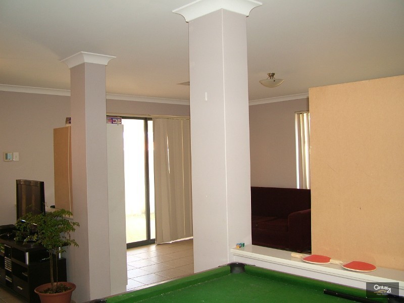 32 Fallon Place, Seville Grove WA 6112