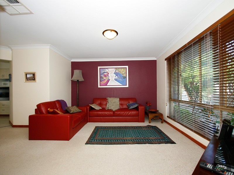 2 Petalite Place, Mount Richon WA 6112