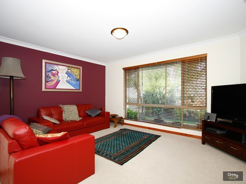 2 Petalite Place, Mount Richon WA 6112