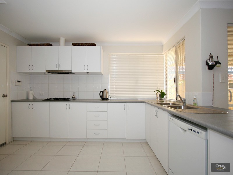 5 Stiletto Way, Canning Vale WA 6155