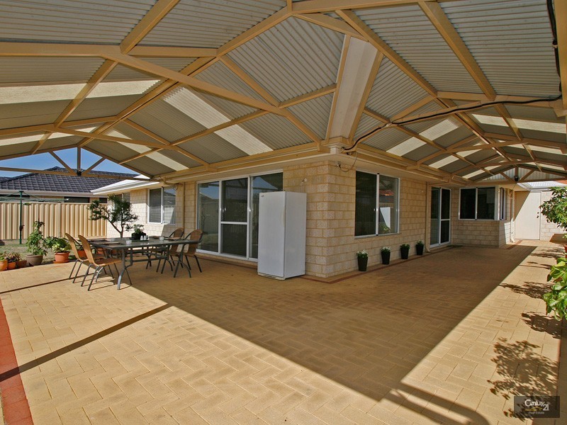 5 Stiletto Way, Canning Vale WA 6155