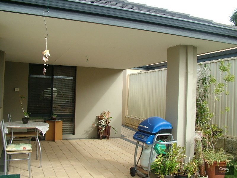 19a/19b Blay Road, Calista WA 6167