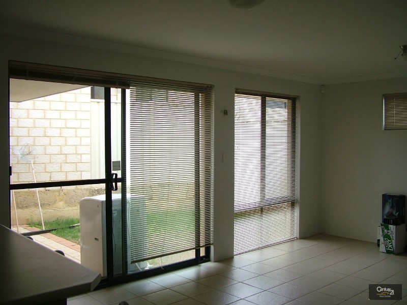 19a/19b Blay Road, Calista WA 6167