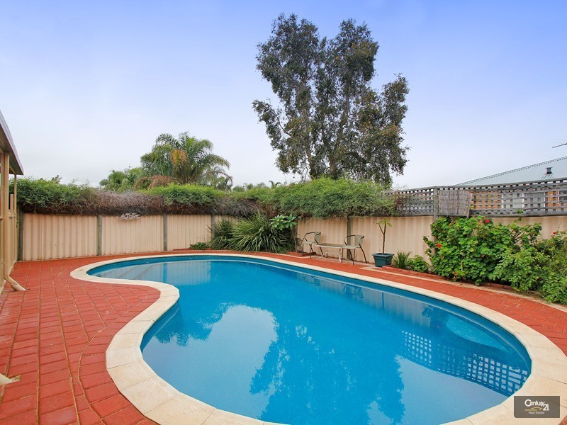 101 Seminole Gardens, Seville Grove WA 6112