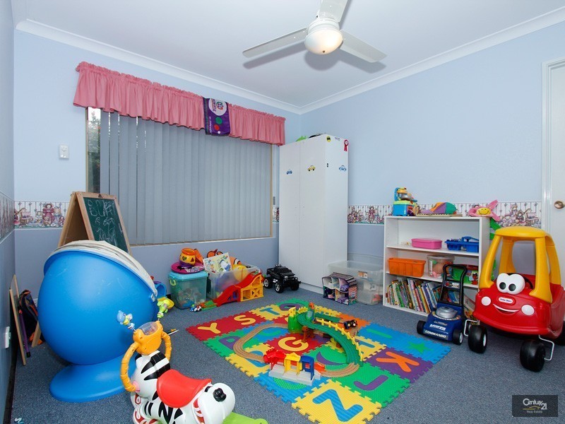 101 Seminole Gardens, Seville Grove WA 6112