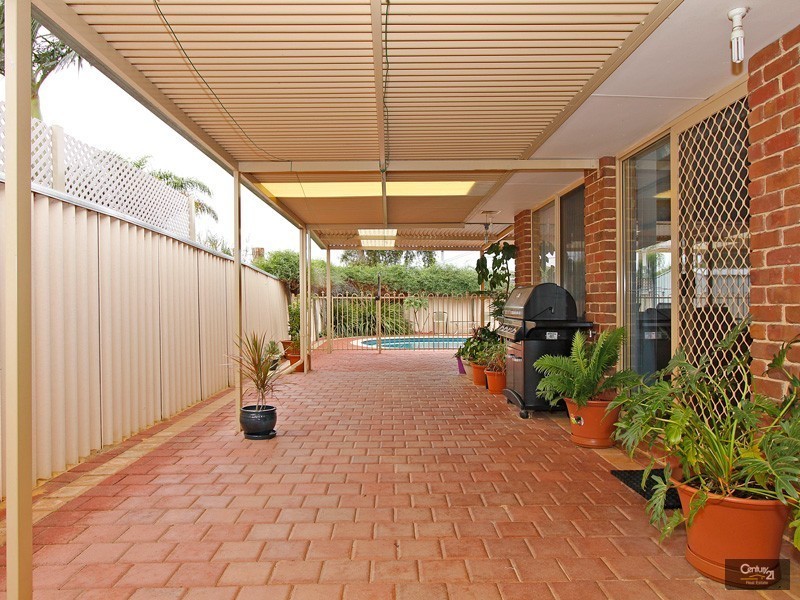 101 Seminole Gardens, Seville Grove WA 6112