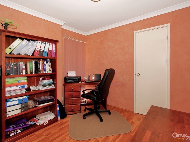 27 Chisholm Circle, Seville Grove WA 6112