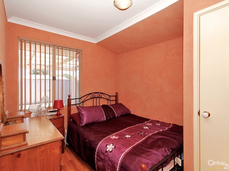 27 Chisholm Circle, Seville Grove WA 6112