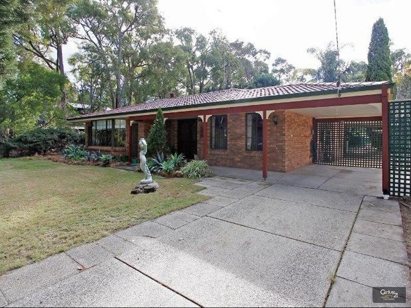 8 Calytrix Road, Roleystone WA 6111