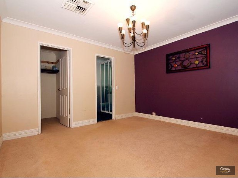 8 Calytrix Road, Roleystone WA 6111