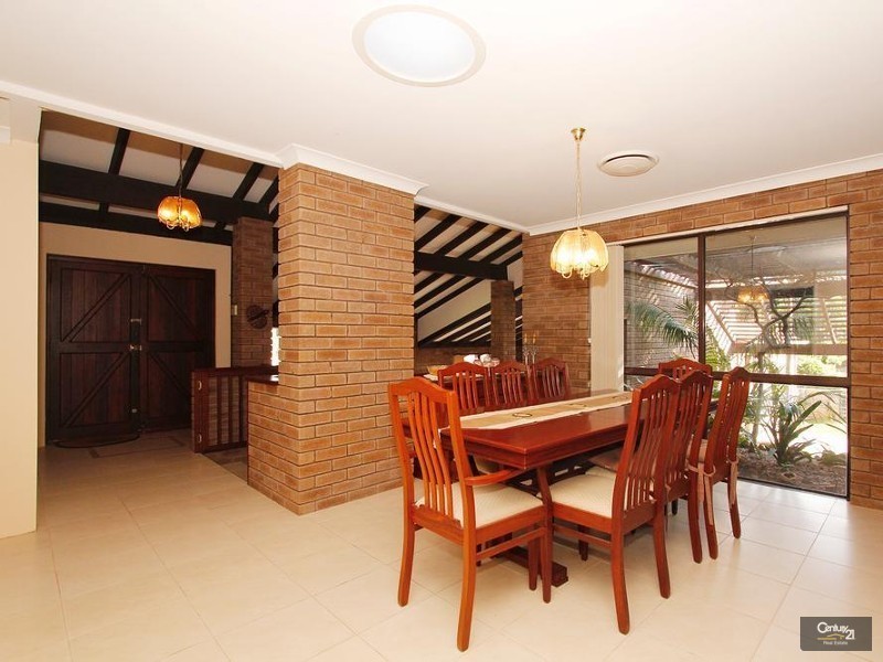 4 Gilcoe Place, Roleystone WA 6111