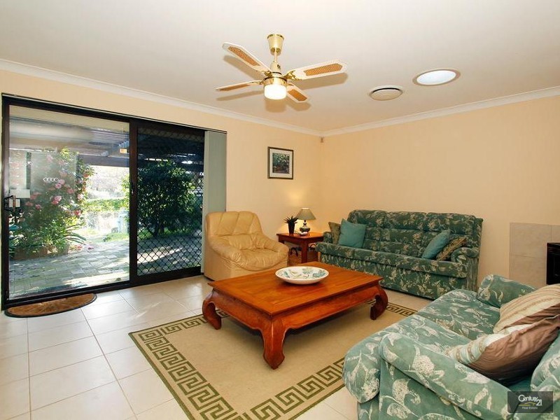 4 Gilcoe Place, Roleystone WA 6111