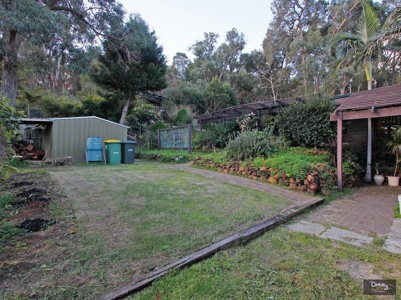 4 Gilcoe Place, Roleystone WA 6111