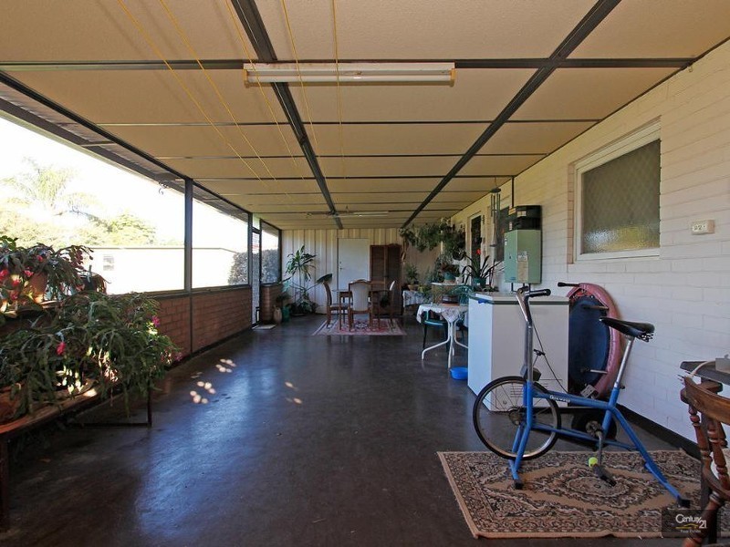 5 Amanda Drive, Camillo WA 6111