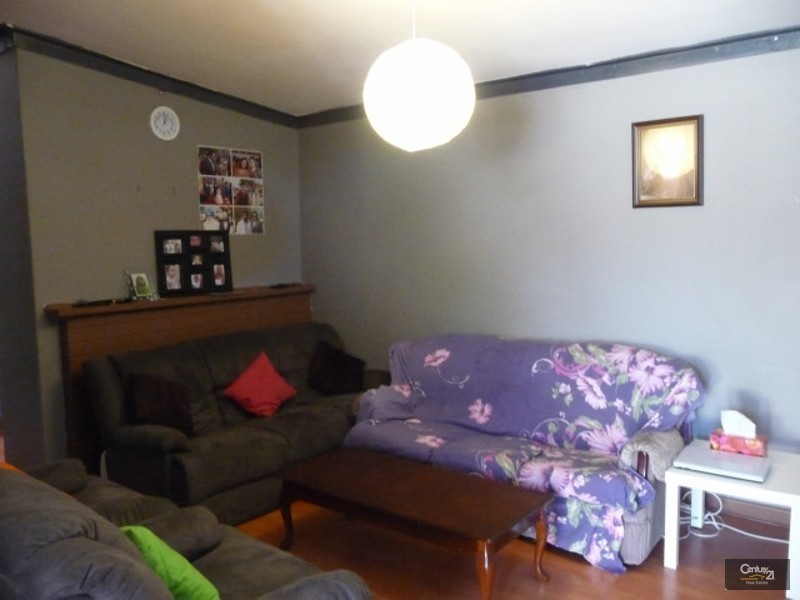 11 Ward Crescent, Kelmscott WA 6111