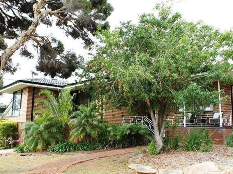 26 Carrick, Mount Richon WA 6112