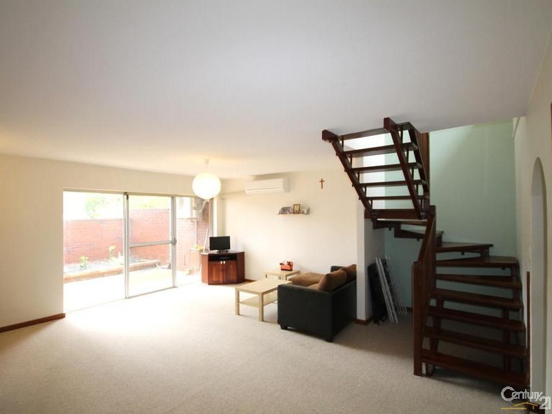 3/130 South Western Highway, Mount Richon WA 6112