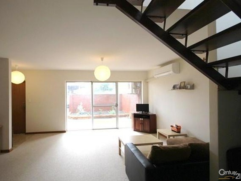 3/130 South Western Highway, Mount Richon WA 6112