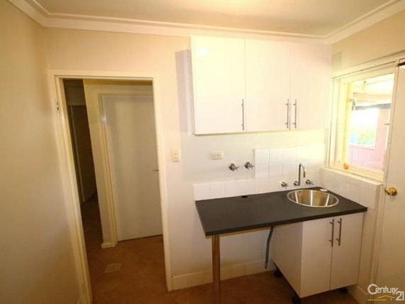 1 Tara Way, Kelmscott WA 6111