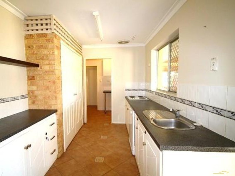 1 Tara Way, Kelmscott WA 6111