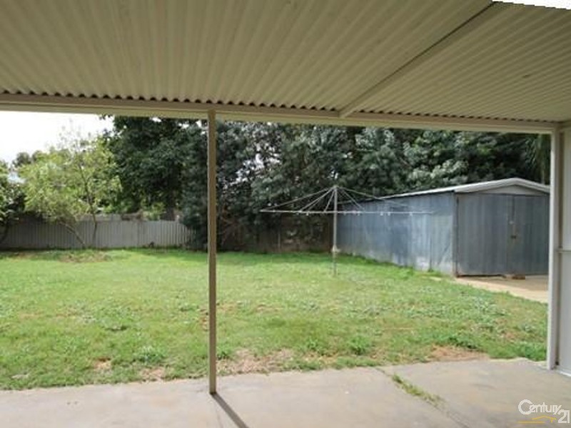 36 Lantana Way, Camillo WA 6111