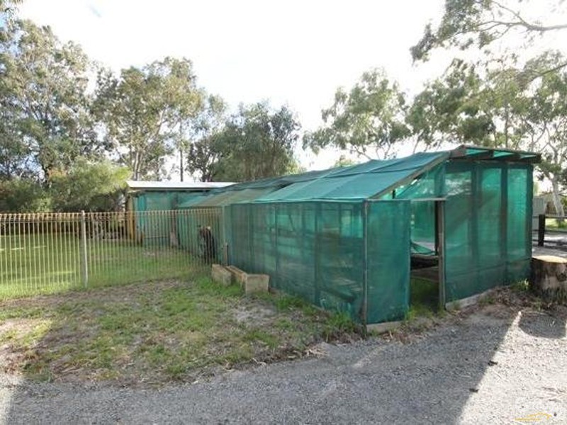 132 McNeil Road, Champion Lakes WA 6111