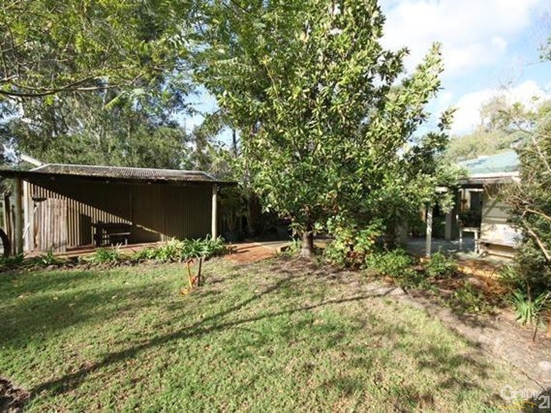 132 McNeil Road, Champion Lakes WA 6111