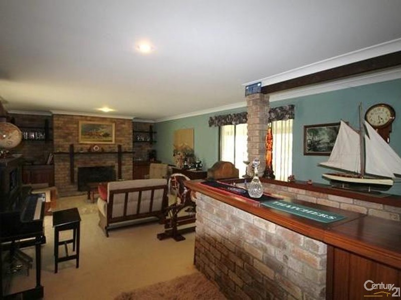 132 McNeil Road, Champion Lakes WA 6111