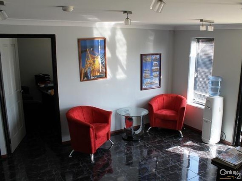 18 Blackburn Drive, Port Kennedy WA 6172