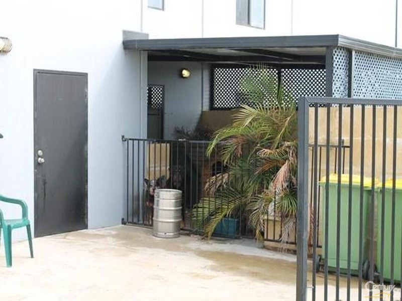 18 Blackburn Drive, Port Kennedy WA 6172