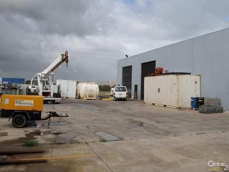 18 Blackburn Drive, Port Kennedy WA 6172