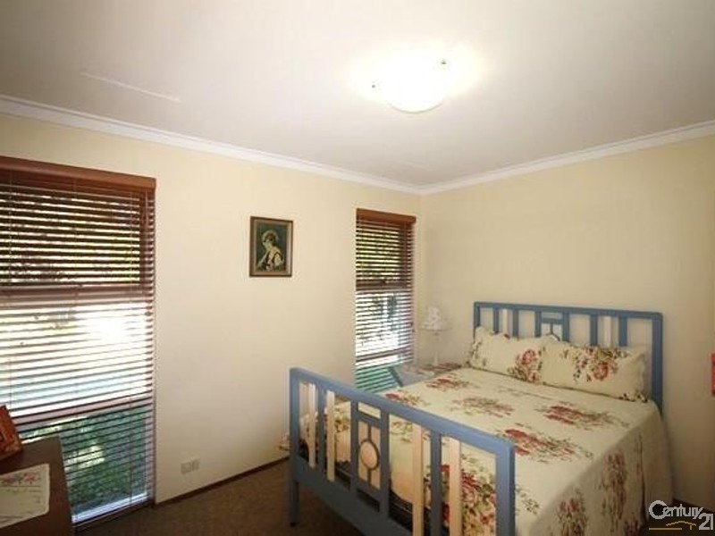 13 Carawatha Avenue, Mount Nasura WA 6112