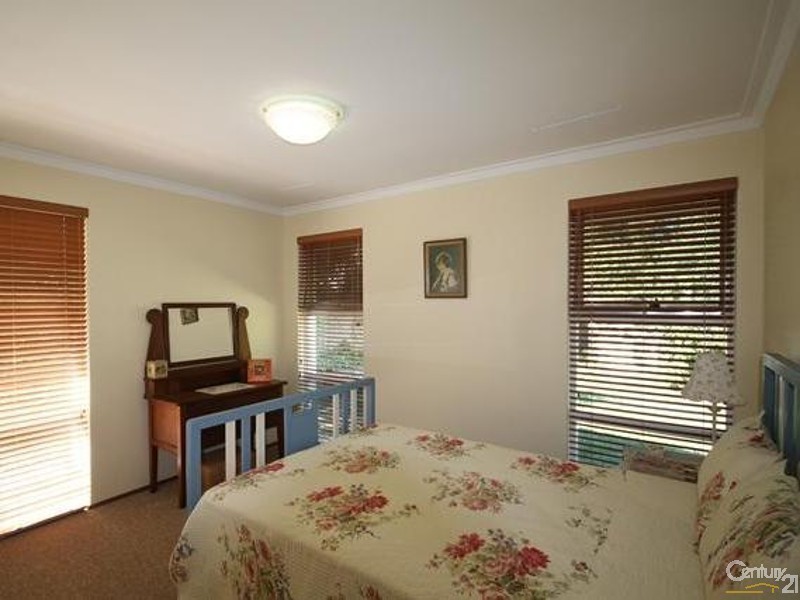 13 Carawatha Avenue, Mount Nasura WA 6112