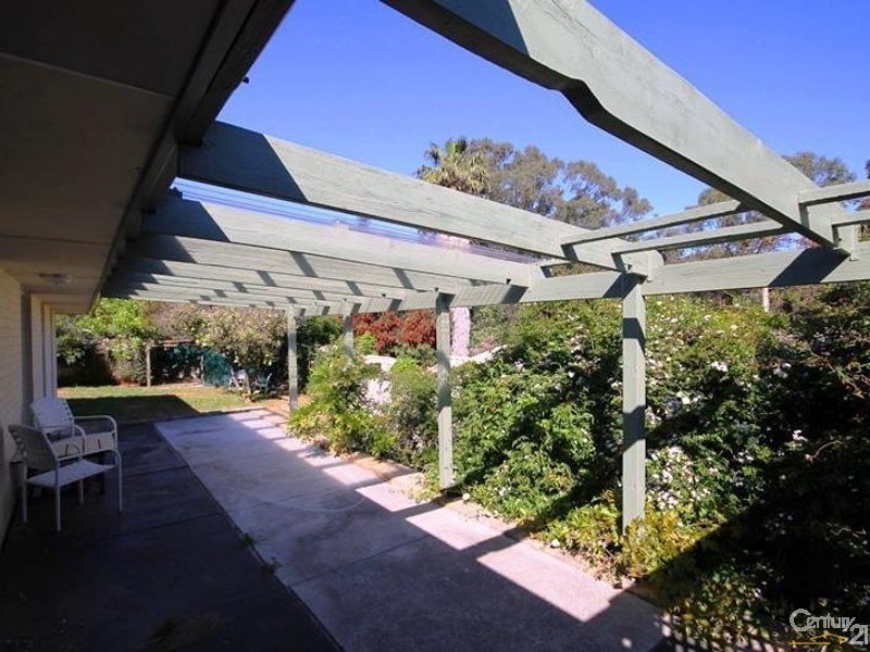 13 Carawatha Avenue, Mount Nasura WA 6112