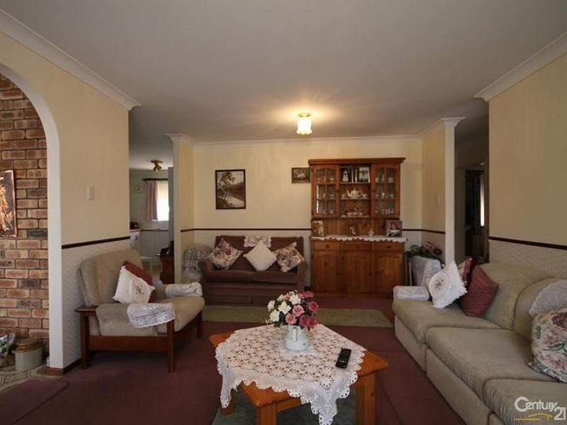 15 Sherbourne Way, Armadale WA 6112