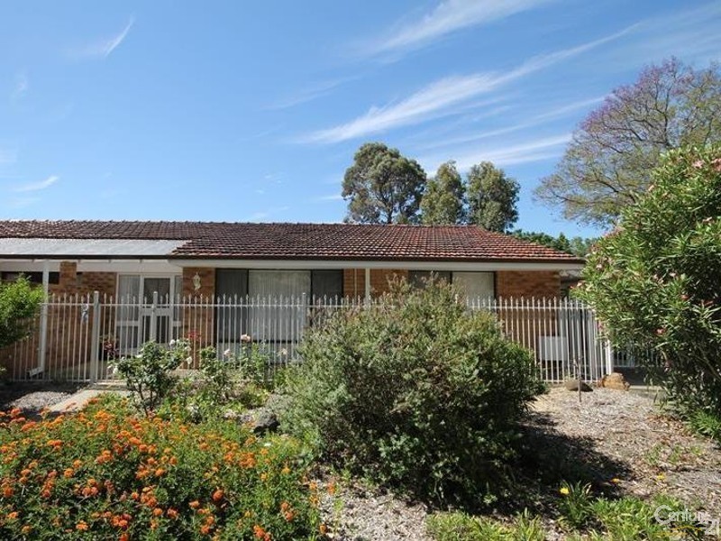 15 Sherbourne Way, Armadale WA 6112