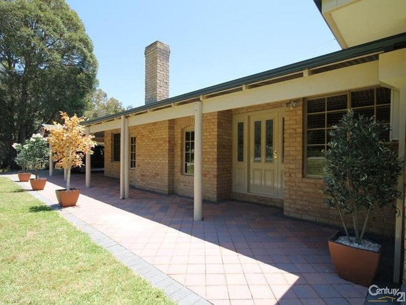 3 Stevens Road, Bedfordale WA 6112