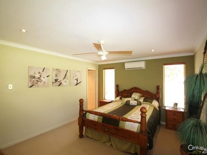 3 Stevens Road, Bedfordale WA 6112