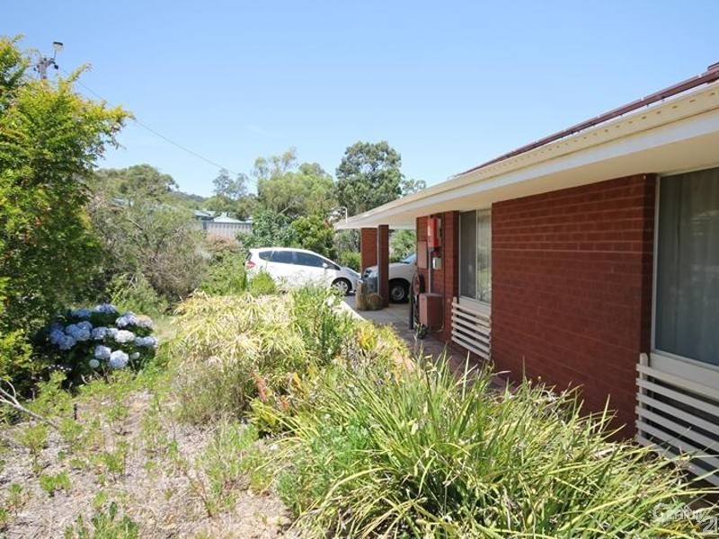 9 Reeves Court, Kelmscott WA 6111