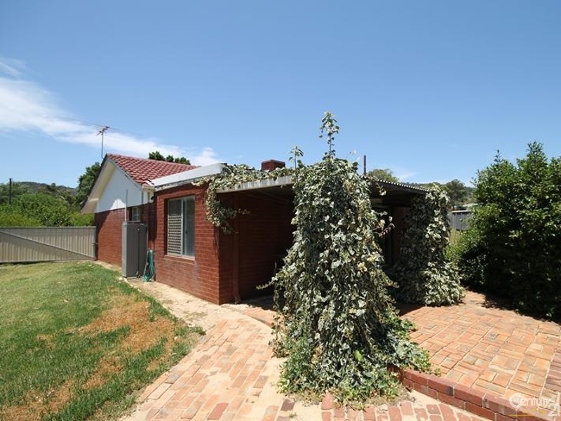 9 Reeves Court, Kelmscott WA 6111