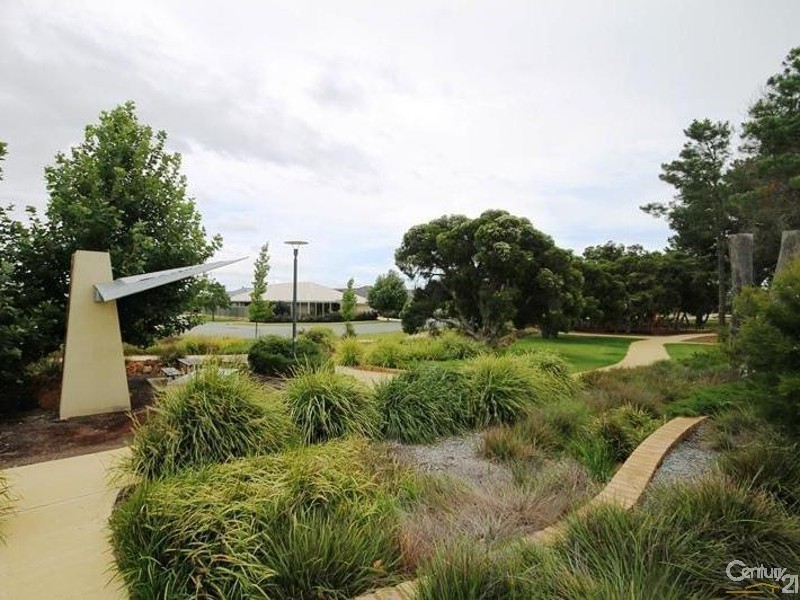 6c Bluestone Loop, Piara Waters WA 6112
