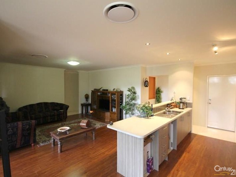 6c Bluestone Loop, Piara Waters WA 6112