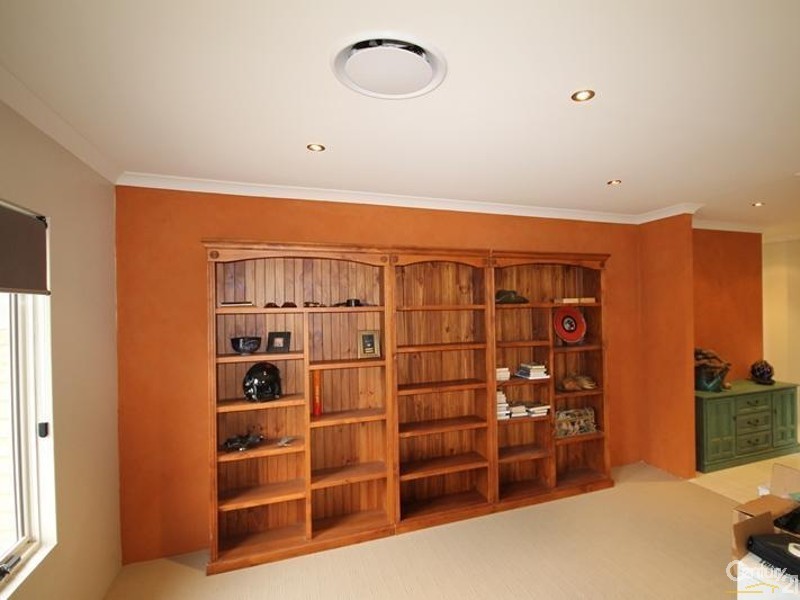 6c Bluestone Loop, Piara Waters WA 6112