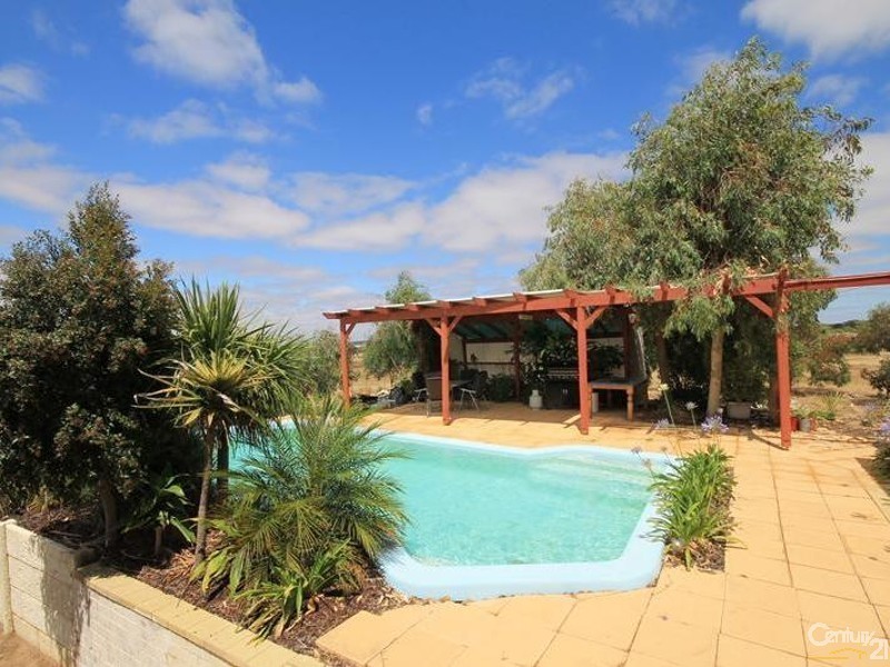 31 Highbury Road West, Narrogin WA 6312