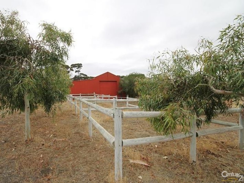 31 Highbury Road West, Narrogin WA 6312