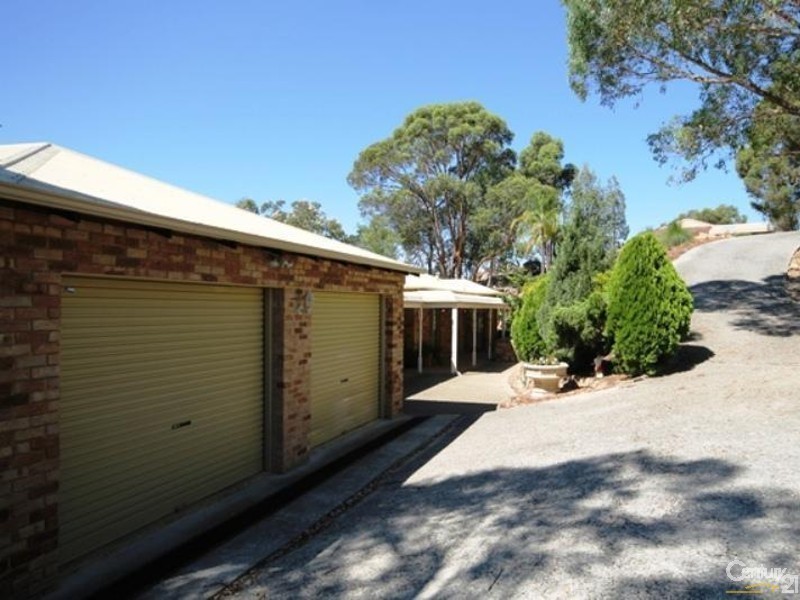 12 Rushton Terrace, Mount Nasura WA 6112