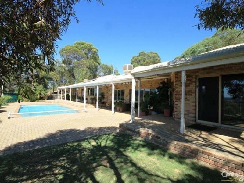 12 Rushton Terrace, Mount Nasura WA 6112